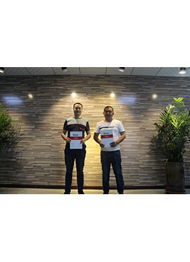 �h��(j��)����