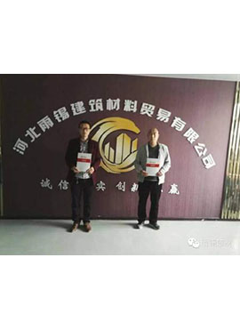 �h��(j��)����