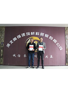 �h��(j��)����