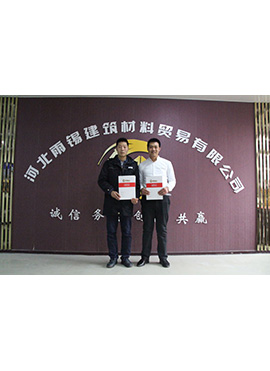 �м�(j��)����