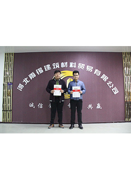 �м�����